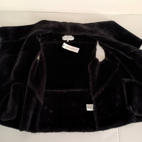 Cupcakes and Cashmere BaddieVest Black Faux Fur/Suede Asymmetrical Women’s S NWT - Picture 7 of 16